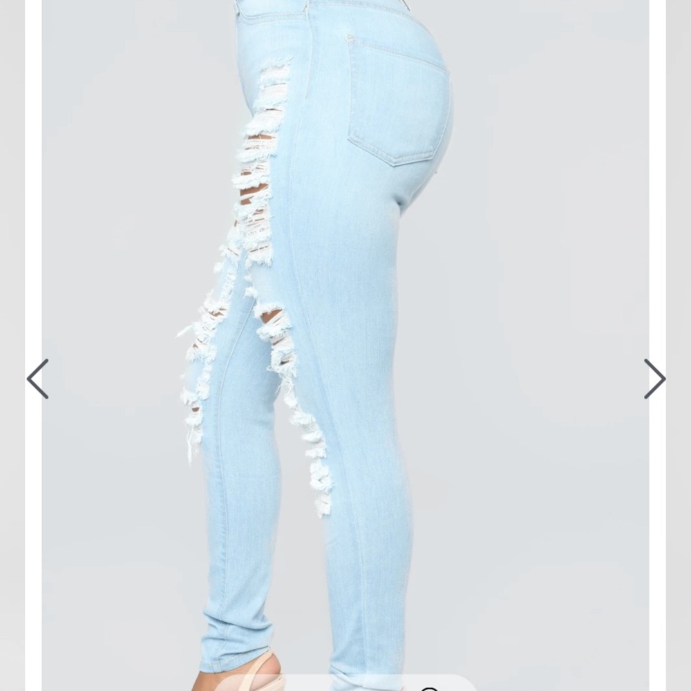 Fashion Nova Jeans - Picture 2 of 6